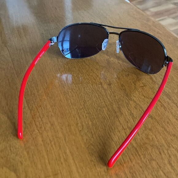 Kenneth Cole Reaction sunglasses - Picture 4 of 6